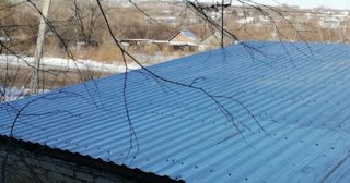 Демонтаж поликарбоната с крыши в Малоярославце - услуги по доступной цене от 636 рублей